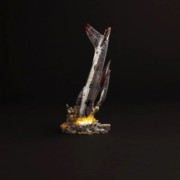 EMINEM KAMIKAZE PLANE FIGURINE Limited Edition Not Signed - Picture 1 of 5